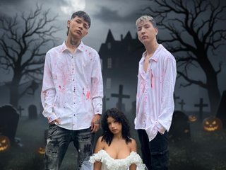 Erotik görüntülü sohbet Innocent-Looks