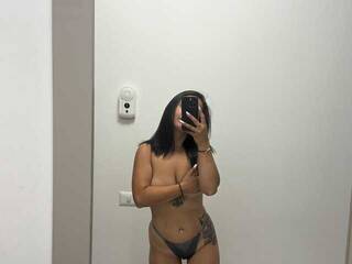 Erotik görüntülü sohbet MiraNights