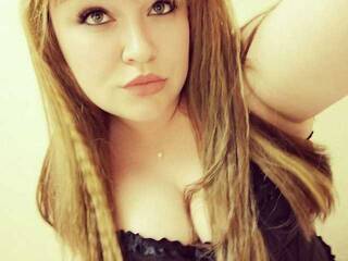 Erotik görüntülü sohbet IsabelaRay