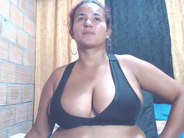 Fotoğraflar isabellegree I am a very hot latina woman willing everything for you without limits love