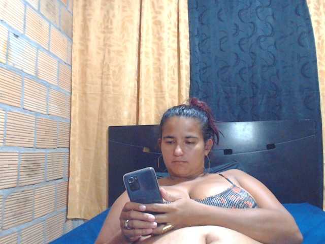 Fotoğraflar isabellegree I am a very hot latina woman willing everything for you without limits love
