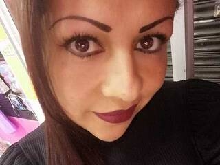 Erotik görüntülü sohbet IxisSweet