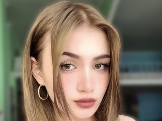 Erotik görüntülü sohbet BizzyBeee