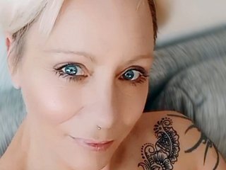 Erotik görüntülü sohbet JaninaSecrets