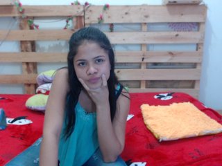 Fotoğraflar jenifer-00 guys I'm new, come and support me ! naked goal and you show ass!