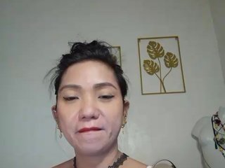 Erotik görüntülü sohbet Tina_Jade