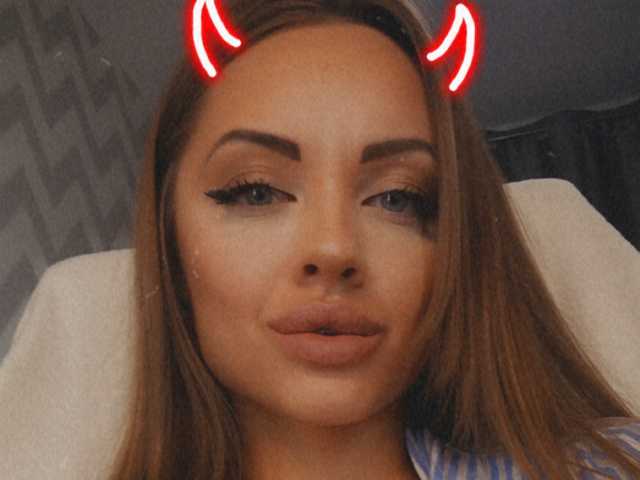 Profilin fotoğrafı _JenniferBomb