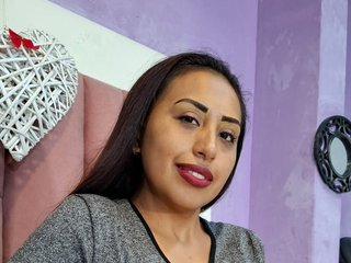 Erotik görüntülü sohbet Jiovana