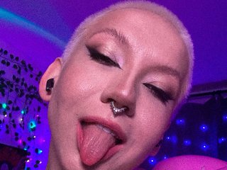 Erotik görüntülü sohbet joyce_treier