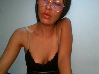 Erotik görüntülü sohbet JuanaBrunette