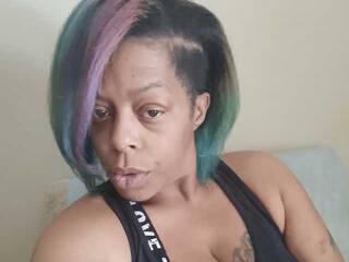 Erotik görüntülü sohbet JuicceHoneyPot