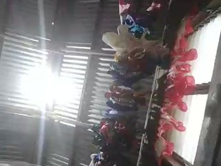 Erotik görüntülü sohbet JuicyKittie