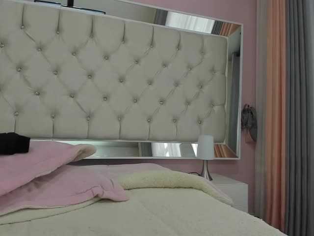 Yayın ekran görüntüleri julia-rose