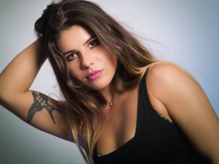 Profilin fotoğrafı JuliaHonest