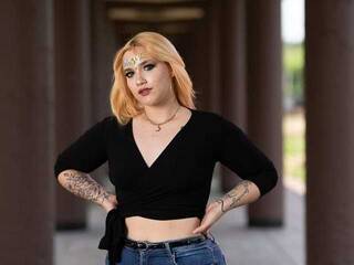 Erotik görüntülü sohbet JulianeMiller