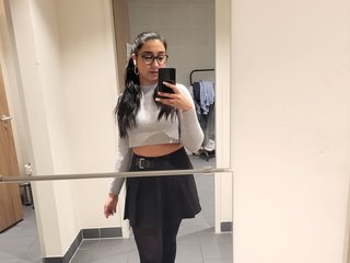 Erotik görüntülü sohbet JulietShy