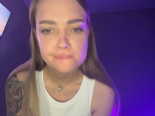 Erotik görüntülü sohbet HollyGolightly