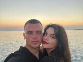 Erotik görüntülü sohbet little_julia011