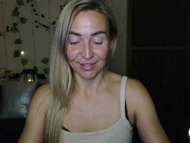 Yayın ekran görüntüleri Jullyblondkiss