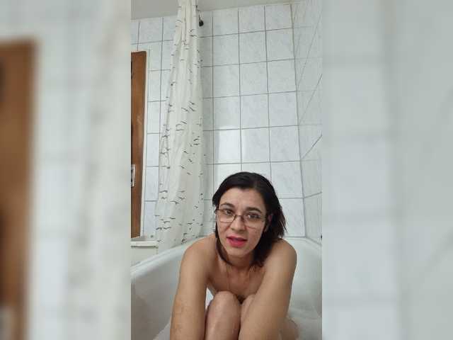 Yayın ekran görüntüleri julya-hot
