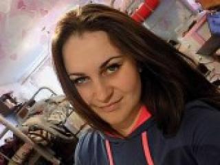 Erotik görüntülü sohbet kamelia1