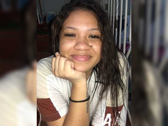 Yayın ekran görüntüleri KamHotLips