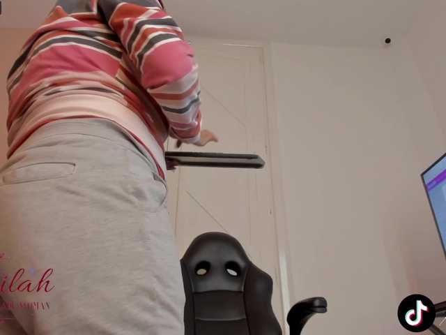 Fotoğraflar Kammilah1 Help me squirt faster with 666Handjob video! Repeating Goal: MULTISquirtshow