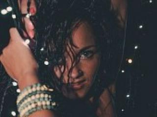 Erotik görüntülü sohbet karina79