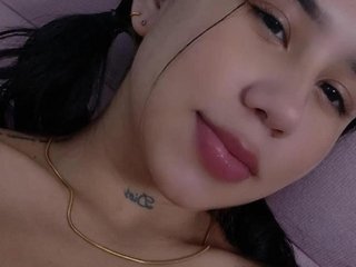 Erotik görüntülü sohbet Karinaa