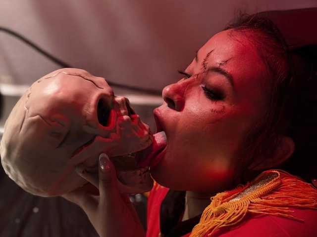 Profilin fotoğrafı Karlaliones