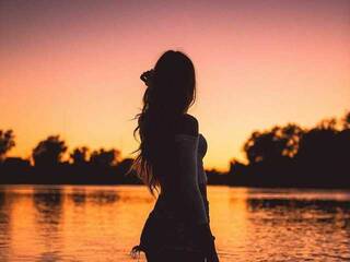 Erotik görüntülü sohbet Katalellabrown