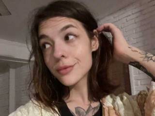 Erotik görüntülü sohbet KateKollins