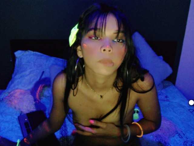 Fotoğraflar Kathleen show neon #feet #ass #squirt #lush #anal #nailon #teenagers #+18 #bdsm #Anal Games#cum,#latina,#masturbation #oil, ,#Sex with dildo. #young #deep Throat #cam2cam #anal #submissive#costume#new #Game with dildo.