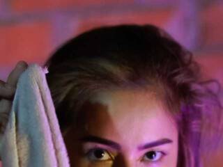 Erotik görüntülü sohbet Kathy3kat