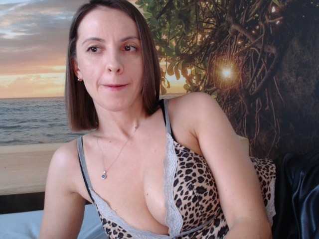 Yayın ekran görüntüleri MissJoliSourire