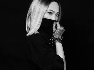 Erotik görüntülü sohbet Katsumi_Kiss