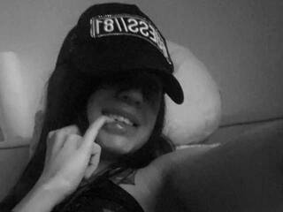 Erotik görüntülü sohbet BluBaby