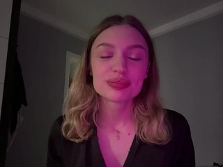 Erotik görüntülü sohbet KatyDaysie