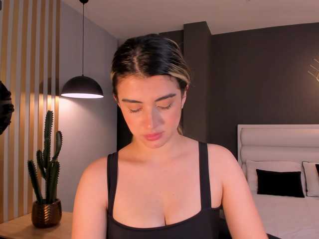 Yayın ekran görüntüleri KatyRousse