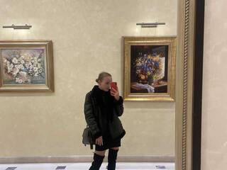 Erotik görüntülü sohbet Kay-Lally