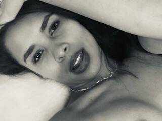 Erotik görüntülü sohbet Kendall2x