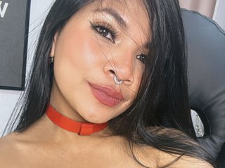 Erotik görüntülü sohbet Kendallhot-1