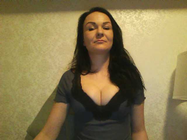 Yayın ekran görüntüleri KendallLUXE