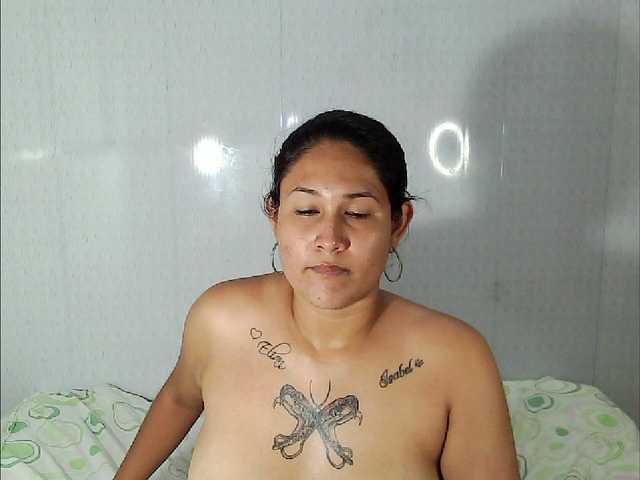 Yayın ekran görüntüleri KendraFenty