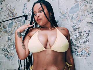 Erotik görüntülü sohbet Kendrycortez