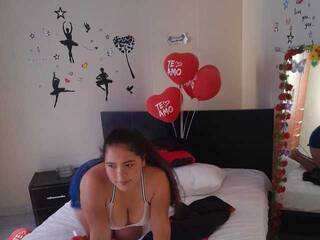 Erotik görüntülü sohbet kenllycaramelito