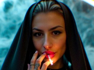 Erotik görüntülü sohbet KillerWitch