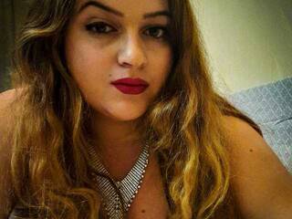 Erotik görüntülü sohbet KimHeart