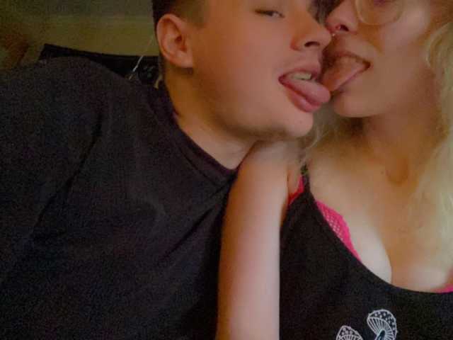 Profilin fotoğrafı kinkycouple420