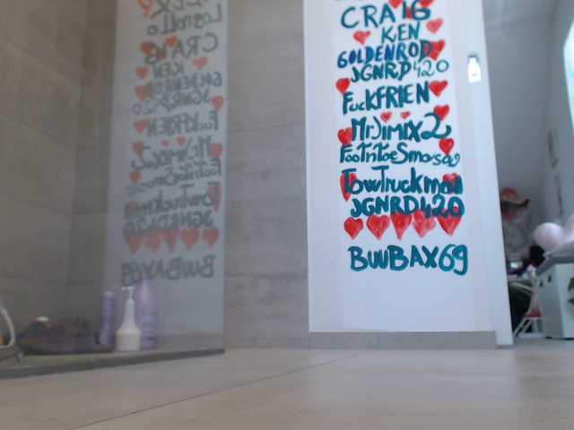 Yayın ekran görüntüleri KinkyMoni